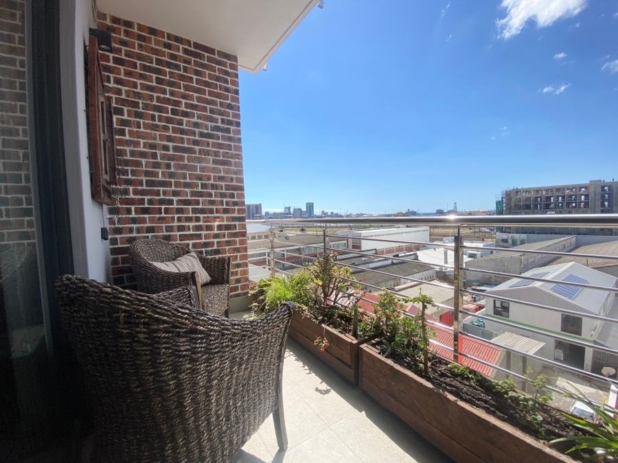 1 Bedroom Property for Sale in Woodstock Western Cape
